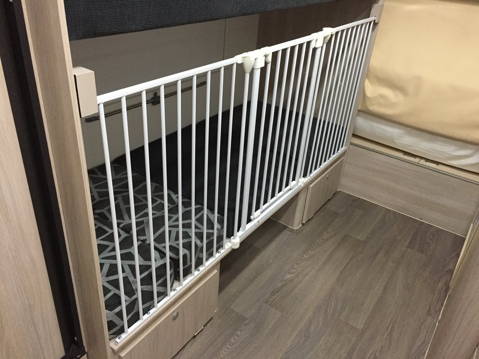 bunk bed with cot gates